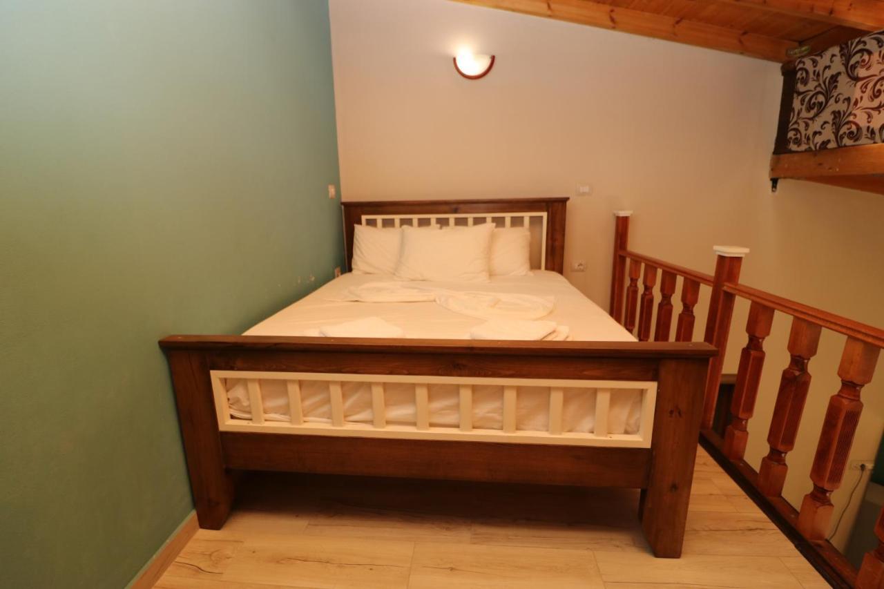 Mateus 4* Himarë