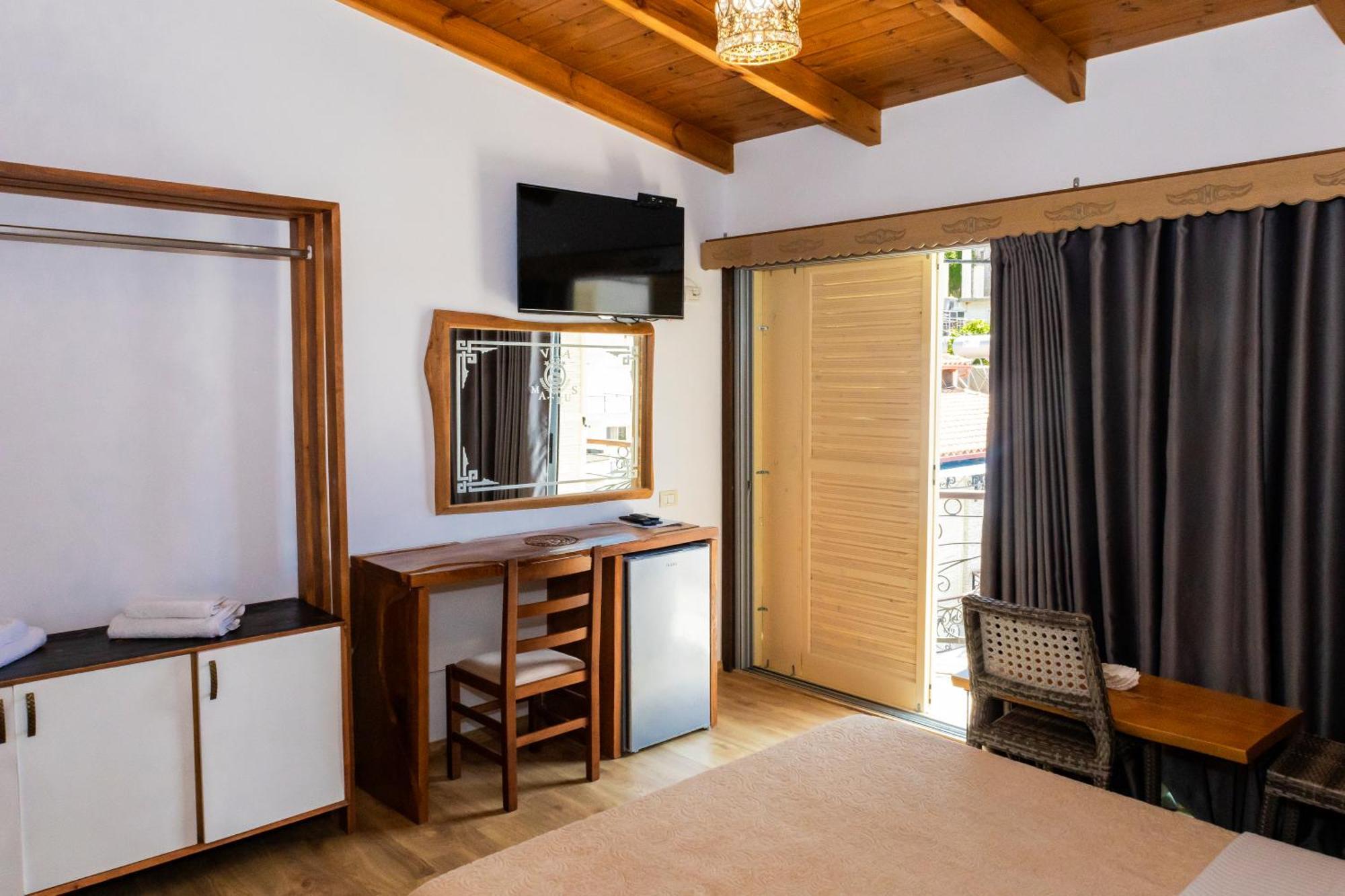Mateus Hotel Himarë